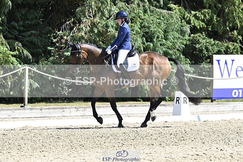 250810A-150309-07890 - 101-Olivia.LuscombeEternal.Kiss