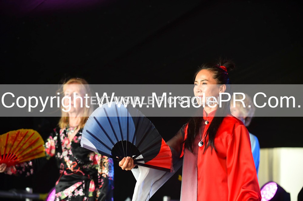 SH4_1711 - Tai Chi with Lisa Kay.