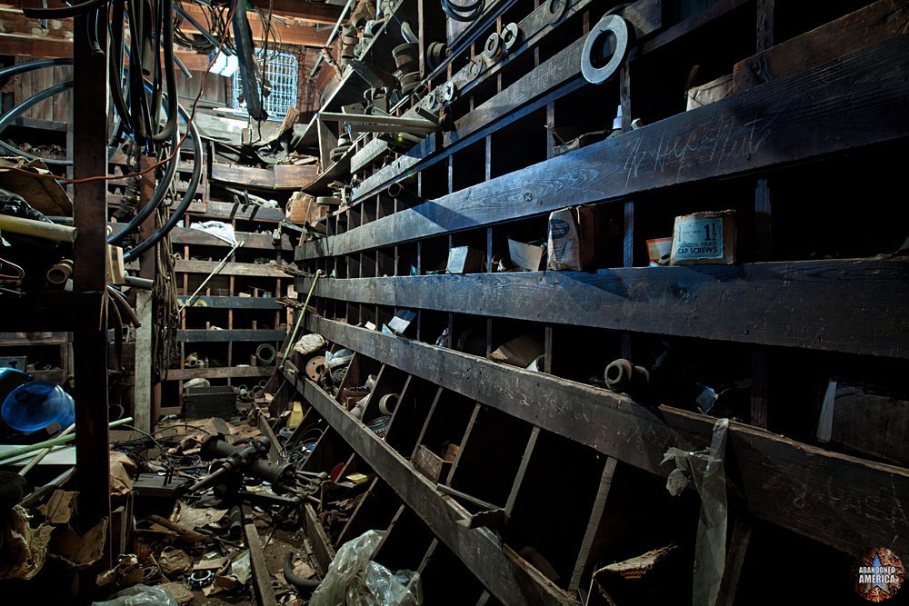  - Alexander Conca Machinist and Maintenance Shop