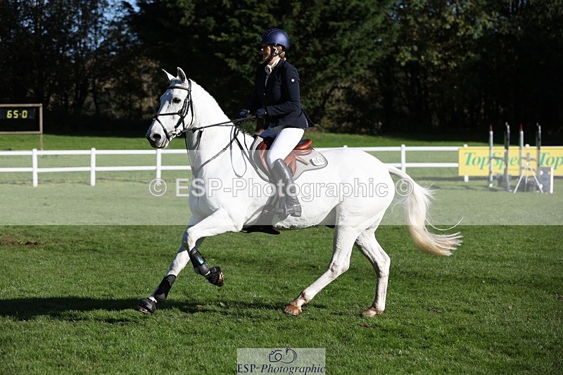 231022-105617-24849 - 651-RATHNAGREW.GREY.TEX-Nicola.Horsley-gubbins-TrotUp+SJ