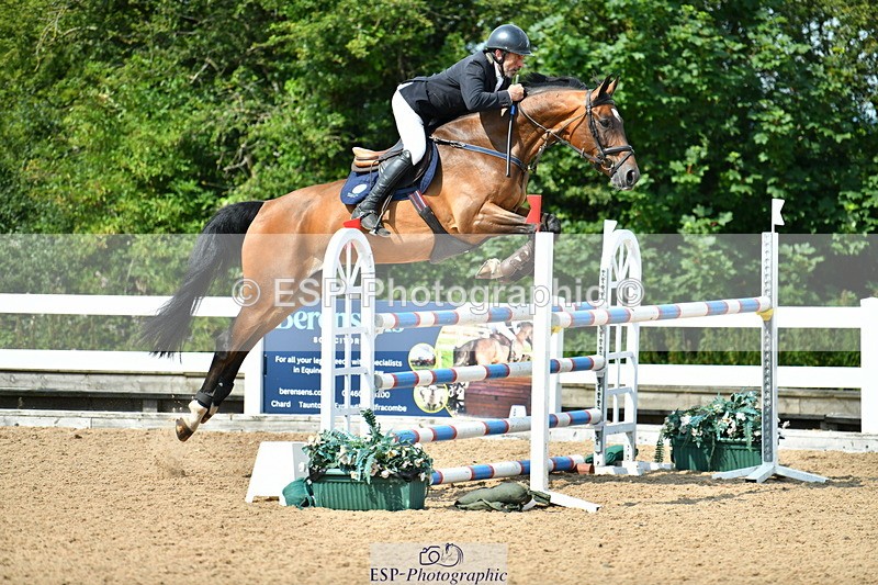 230721A-105042-05303 - Cls 30, 6 Yr Olds 1.20m