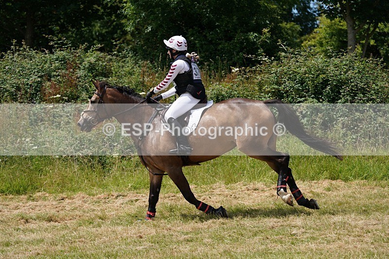 240630X-130200-7269 - 370-Bronwen_Hender-CREEVAGH_DUN