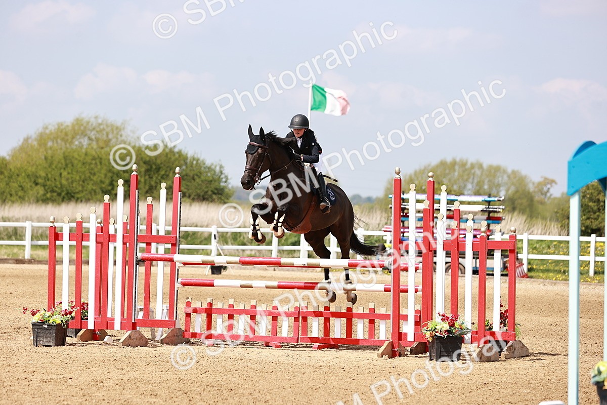  - Class 24 - Senior Newcomers - 1.10m