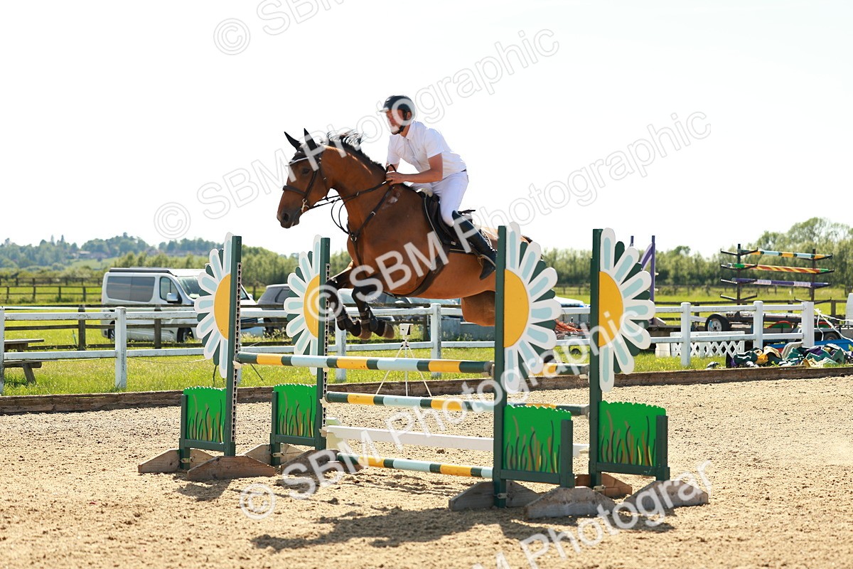 SBM_002854 - Class 4 - Senior Newcomers - 1.10m