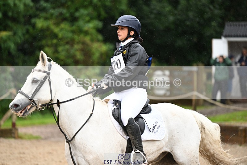 240824X-101035-23546 - 70cm Round 2 9.30 to 10.30