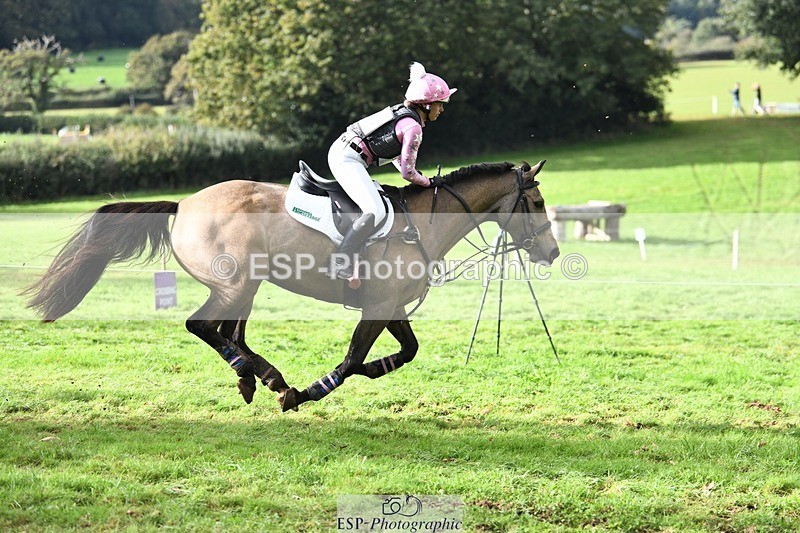 231021-153353-19535 - 498-SILVERLININGS.APHRODITE-Emily.Dobson-SC+XC