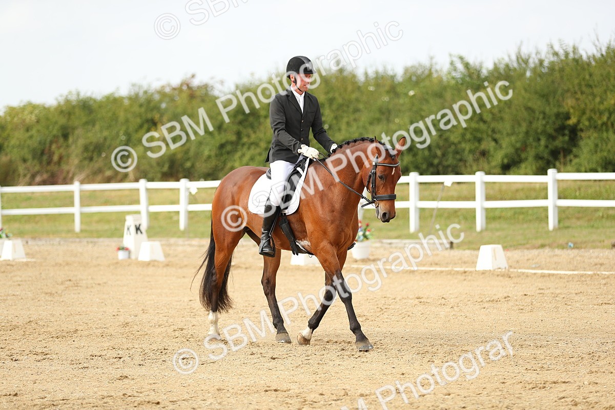 SBM_018416 - Class 14 - Novice 23 - 15.16-16.19