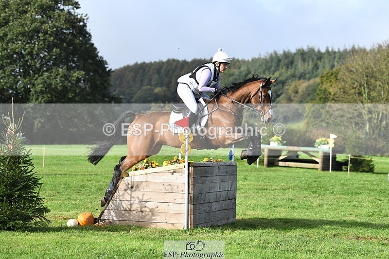 231020-110920-07083 - 034-COOLEY.PARK.MUZE-Gemma.Stevens-XC