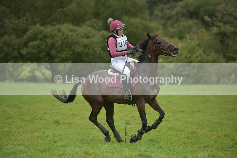 RAY_0151 - Class 3: 70cm Pairs: Corner