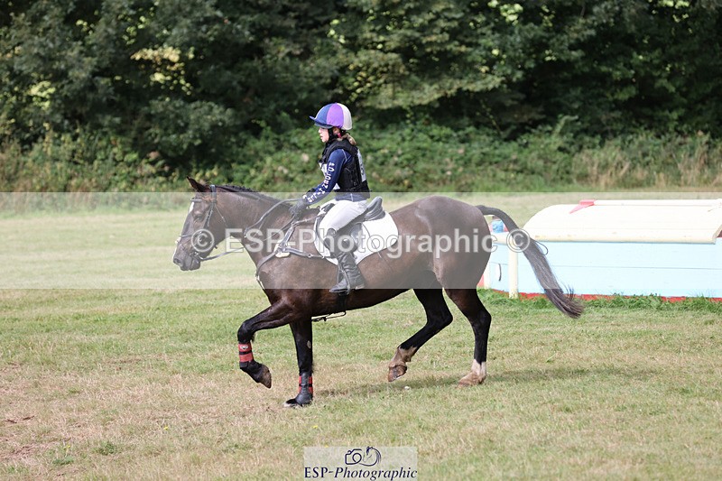 240825X-102245-31575 - 70cm XC 10.00 to 11.00