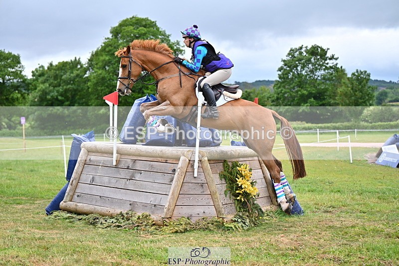 250524A-093731-08741 - A-006-Holly.Clarke-NICO