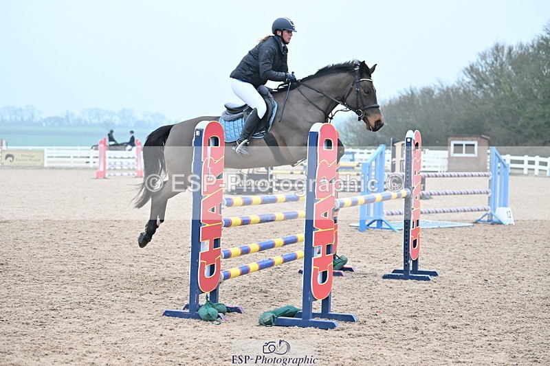 240113A-132812-02199 - Cls 12 Newcomers and 1.10m Open