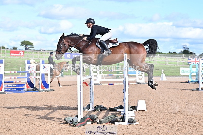 260923B-151526-00934 - Cls 06 Snr Fox & 1.20m Open