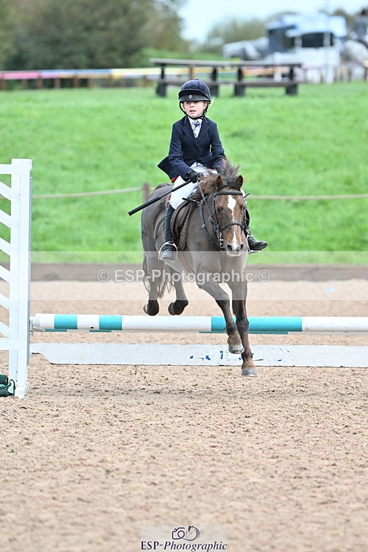 231029A-093053-02413 - 60cm Club and Schools