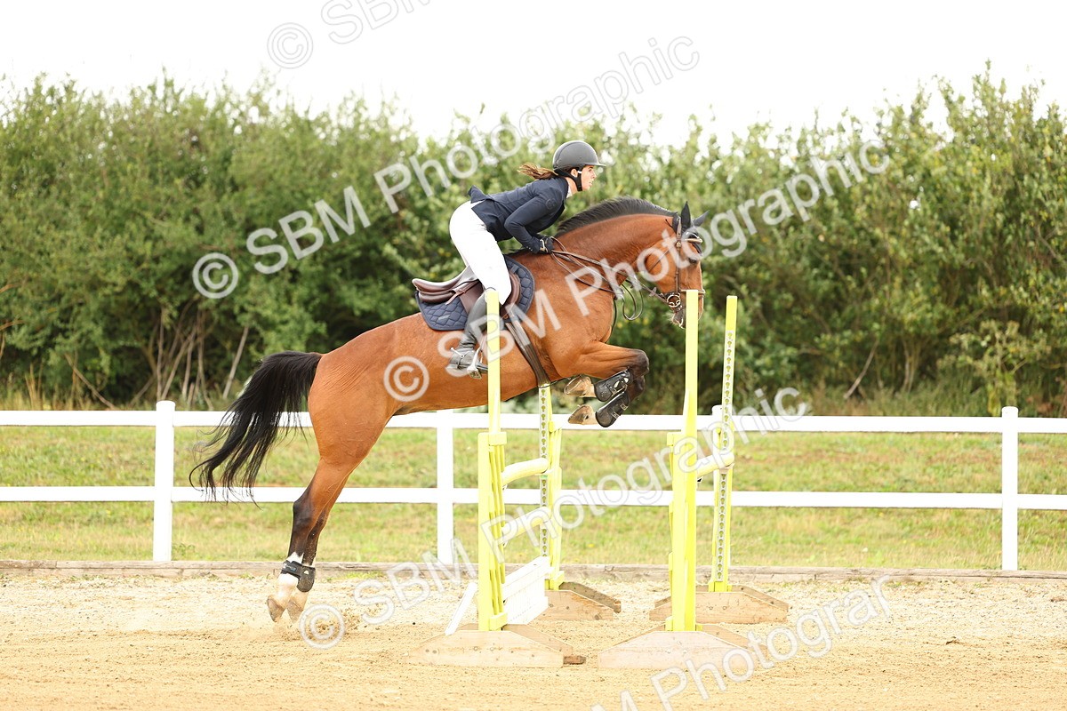 SBM_009920 - Class 3 - Senior Newcomers - 1.10m Open