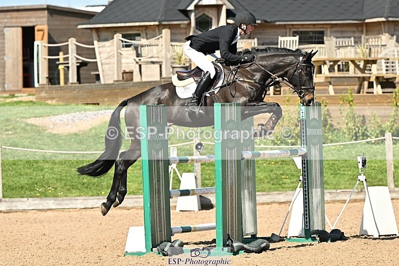 250416-152701-01744 - Cls 6 Foxhunter and 1.20m