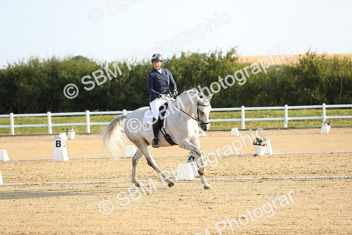 SBM_014946 - Class 13 - Novice 23 - 8,30-9.33