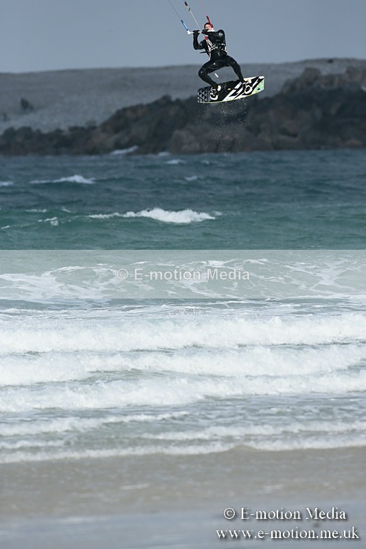 KS 020413-265 - Kite Surfing