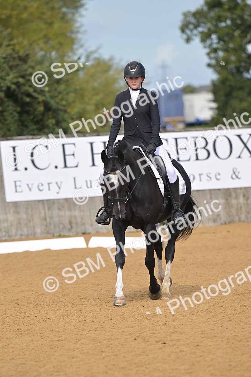 SBM_03780 - D2 - Small Tour Championship Intro 2