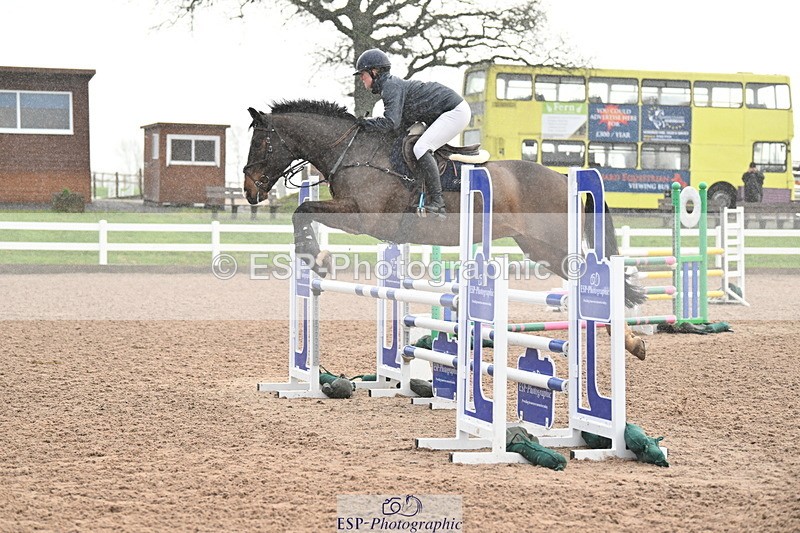 231209A-104209-01554 - Cls 10 Discovery & 1m Open