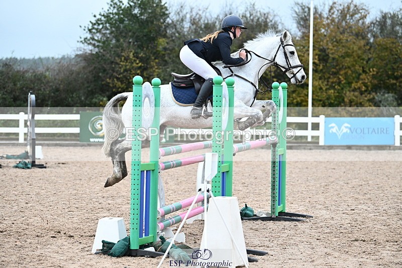231118A-141526-03347 - Cls 9 Foxhunter & 1.10m Open