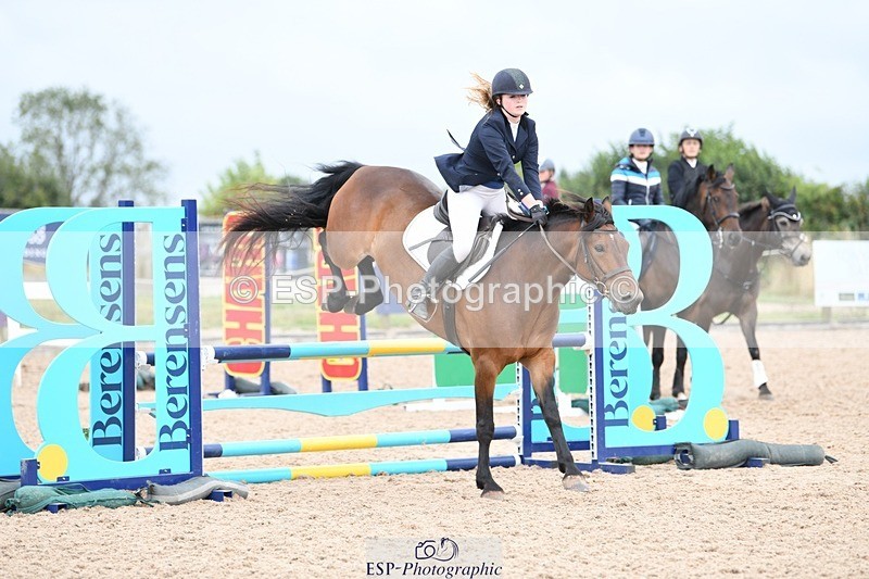 250807-135055-01378 - 90cm Round 2