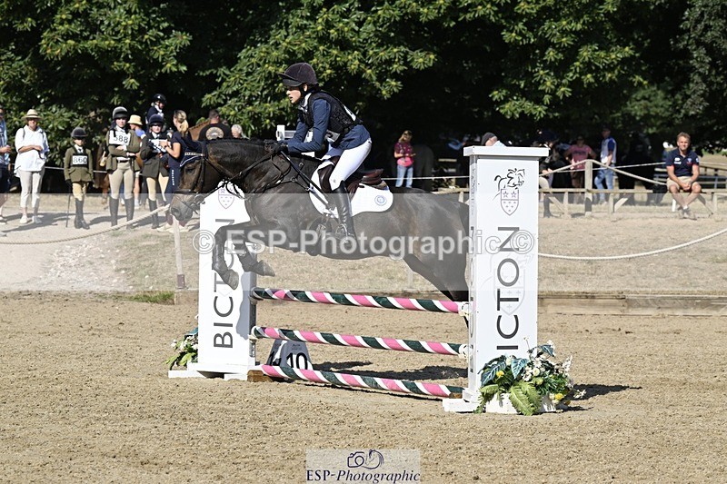 250823A-101027-26508 - WC Round 2 9.30 to 10.30