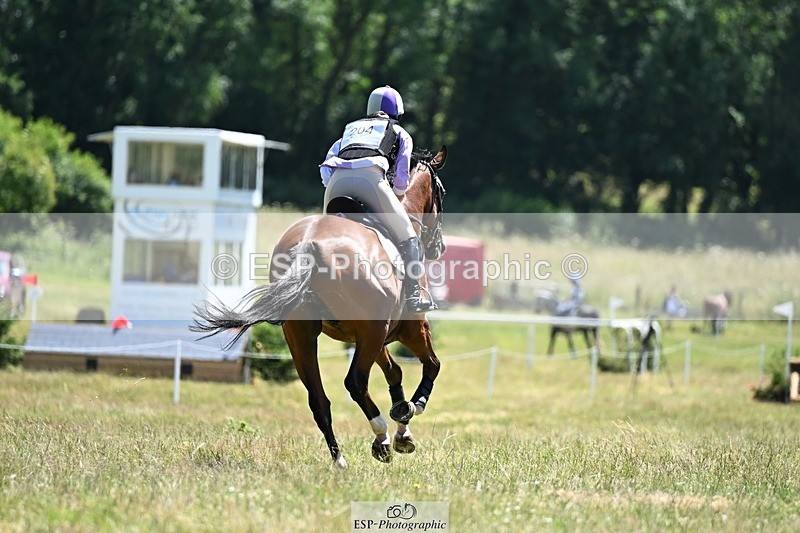 240629X-141639-4112 - 204-Becca_Robinson-VINNIE_SPARKLES