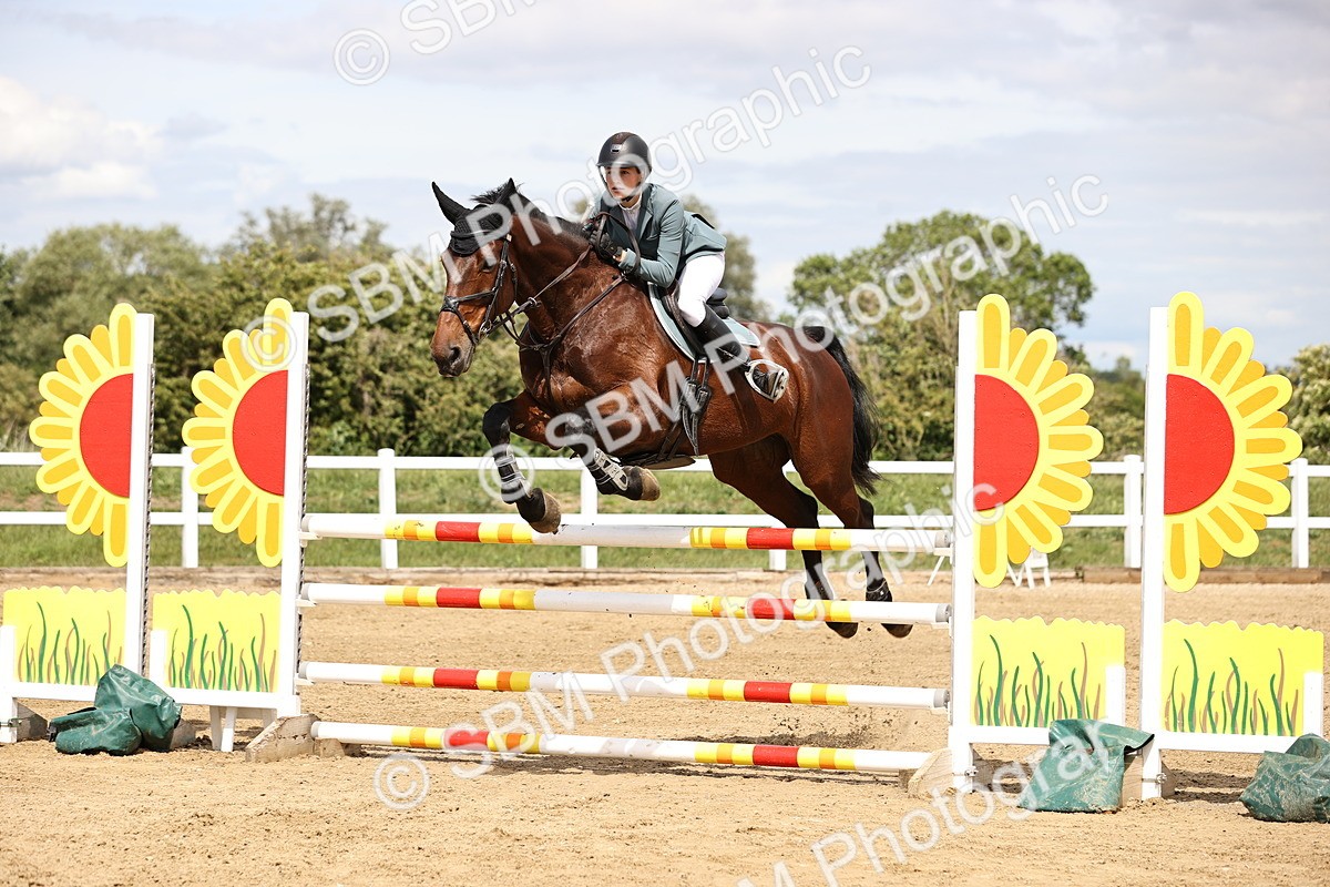 SBM_003485 - Class 11 - Senior Newcomers - 1.10m