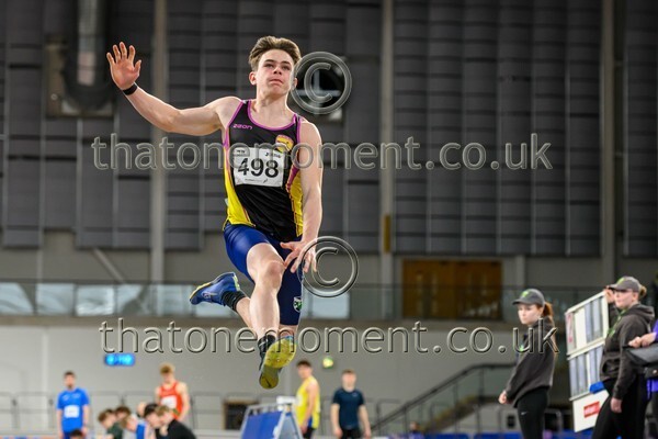 AgeInd25SUN-911846 - Field Male