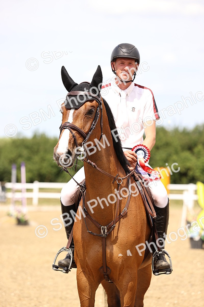 SBM_002147 - Class 16 - GFS Senior Newcomers 1.25m
