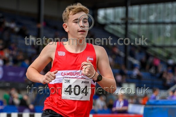 Sen25SUN-927244 - Track Male