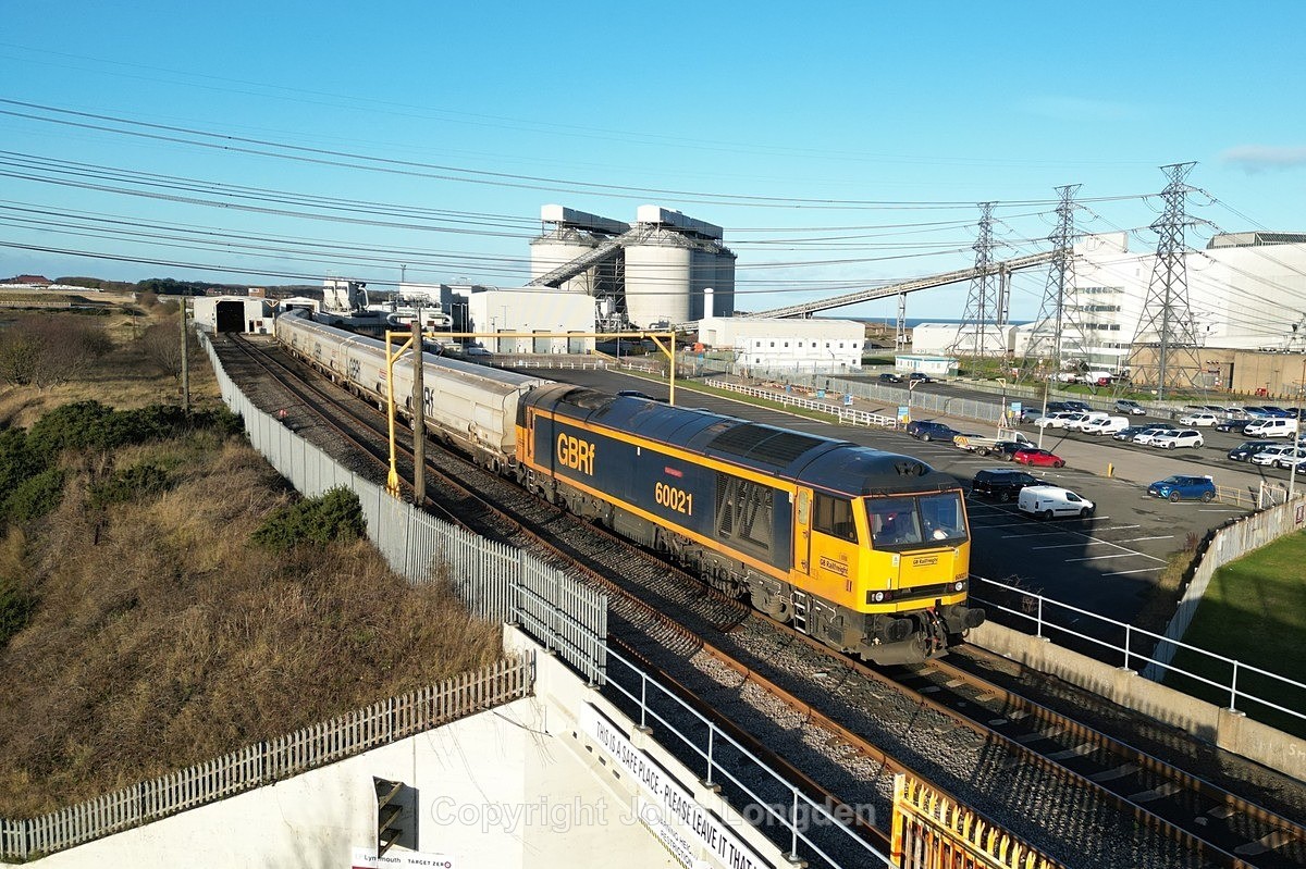JL - 19.12.23 60021 6N87 Lynemouth PS - Tyne Coal Terminal, Lynemouth - Blyth & Tyne (north to south)