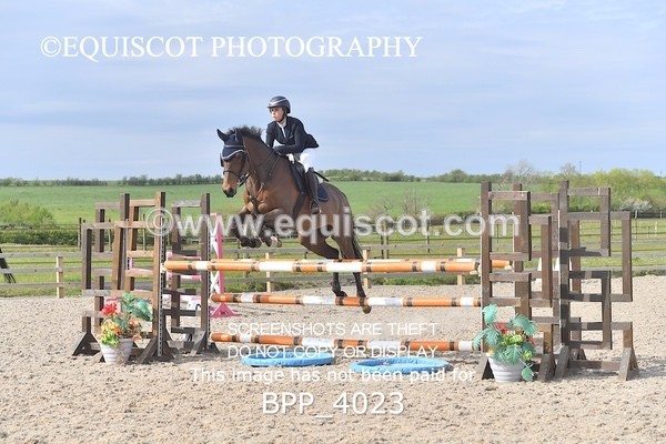 BPP_4023 - CLASS 9 - FRI - Senior Newcomers/ 1.10m Open