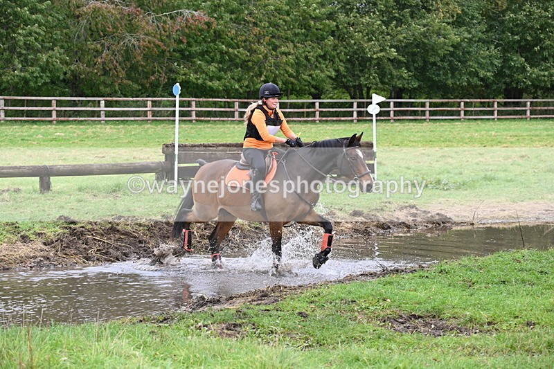 WJ6_6037 - Time at Photographer 12:41 to 13:05