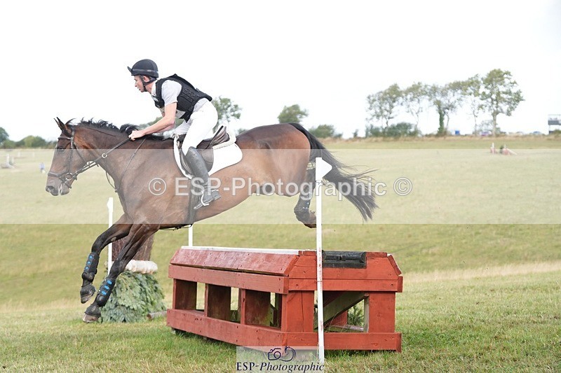 250831-094948-05363 - L-563-Thomas.Hawke