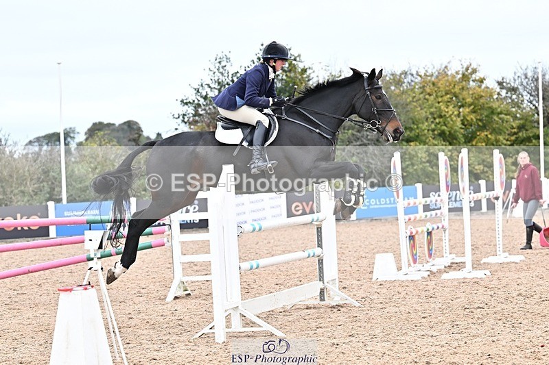 251015-135202-00660 - Cls 4 Newcomers and 1.10m Open