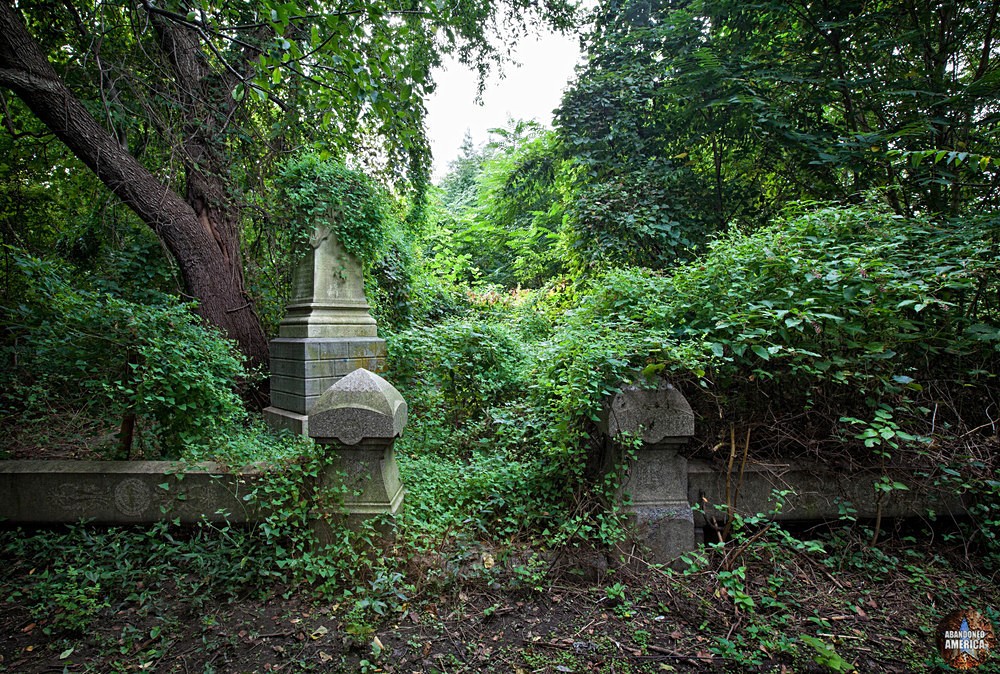 Mount Moriah Cemetery (Philadelphia, PA) Abandoned America