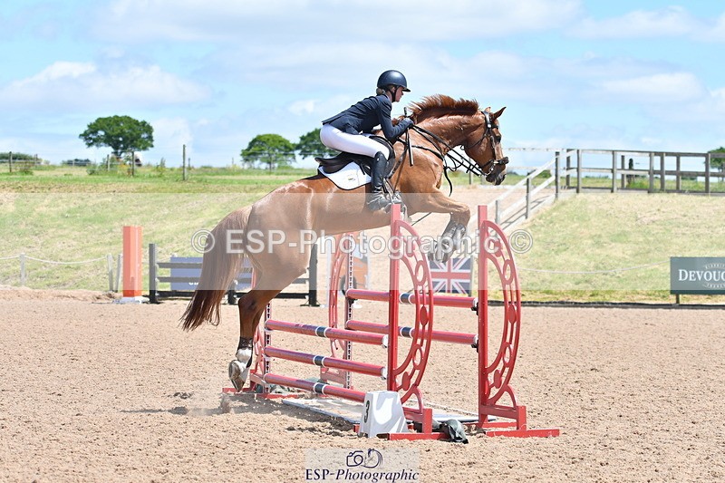 240609A-123504-05237 - Cls 18 Snr Newcomers and 1.10m Open