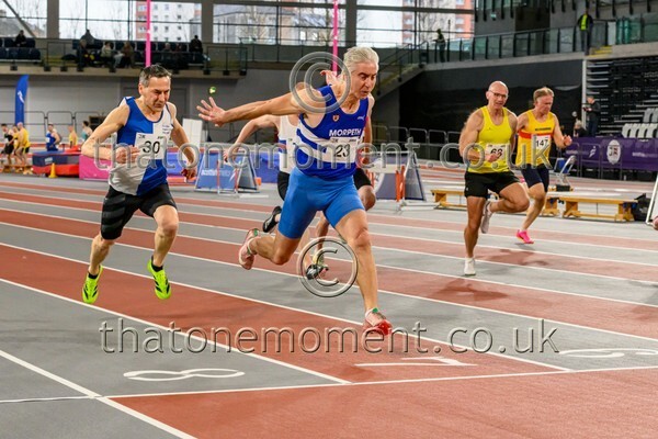 MastRelay26-915850 - Masters Set One