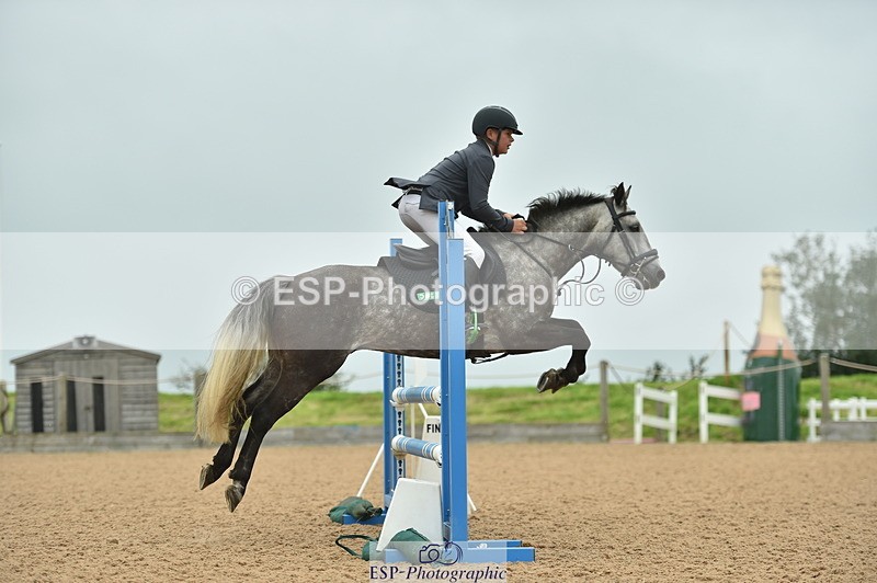 230819A-101520-00140 - Cls 36 Stepping Stones 128cm + 138cm