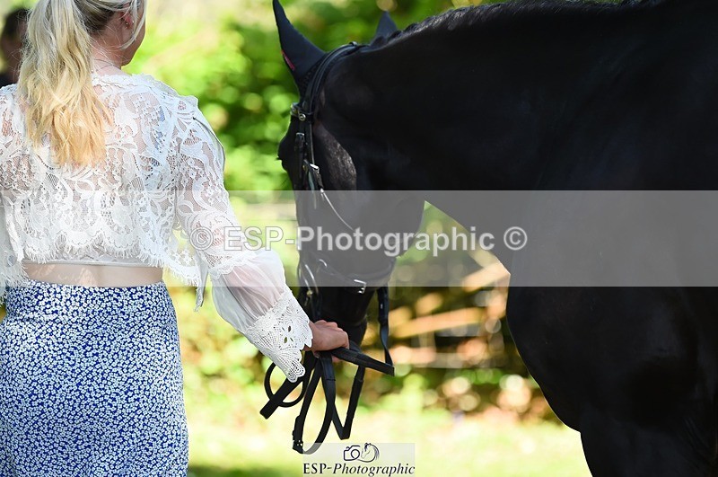 230524-153320-00353 - 358-EQUADOR_MW-Toots_Bartlett-WEDTrotUp+DR