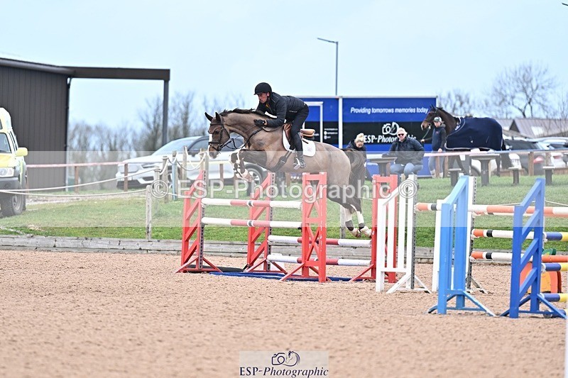 260211-134805-00604 - Cls 5 Foxhunter and 1.20m