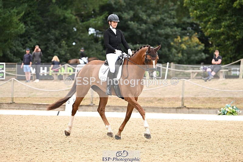 250808A-102020-00081 - 046-Alice.De.Soer-Lauretta.S