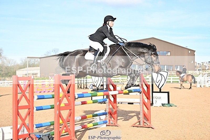 241113A-140800-00807 - Cls 05A&B Snr Fox & 1.20m Open