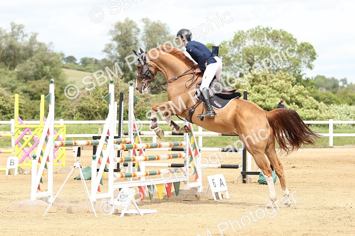 SBM_001014 - Class 4 - Senior Newcomers - 1.10m