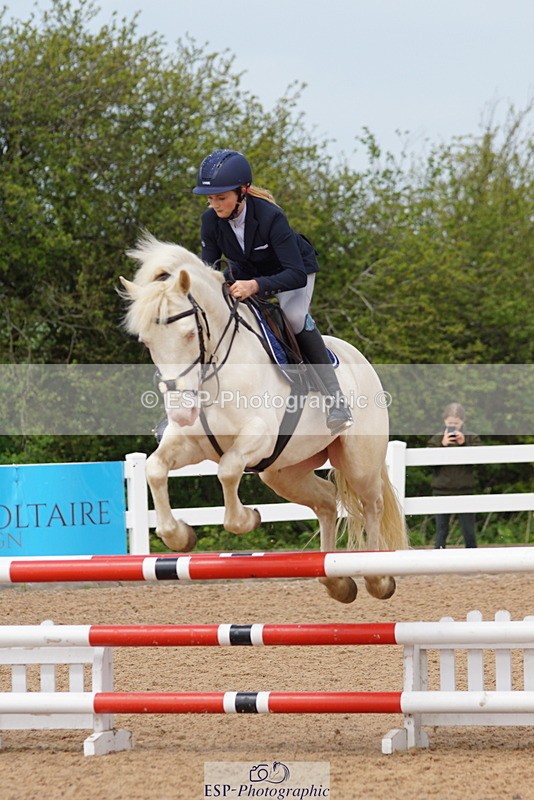 230513A-123436-00921 - Cls 4 90cm Novice Masters