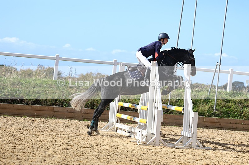 3E7A5022 - Class 9: 80cm Senior