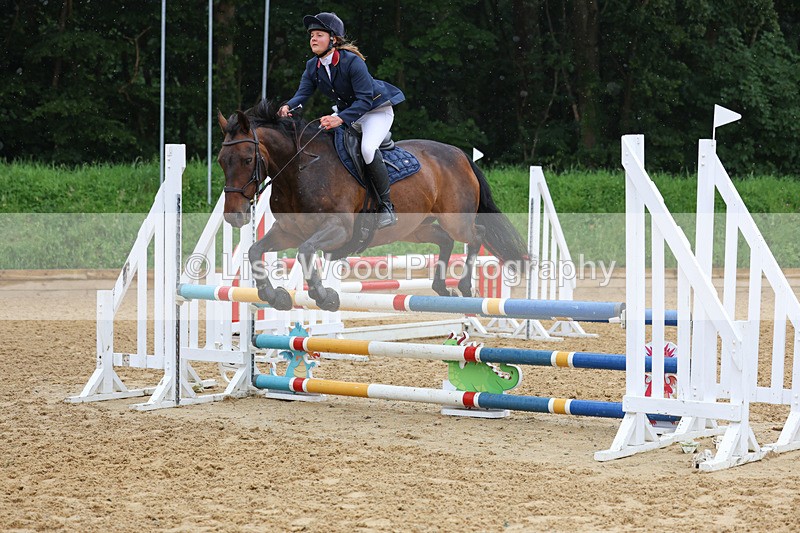 3E7A5405 - Class 4: Senior British Novice/90cm open