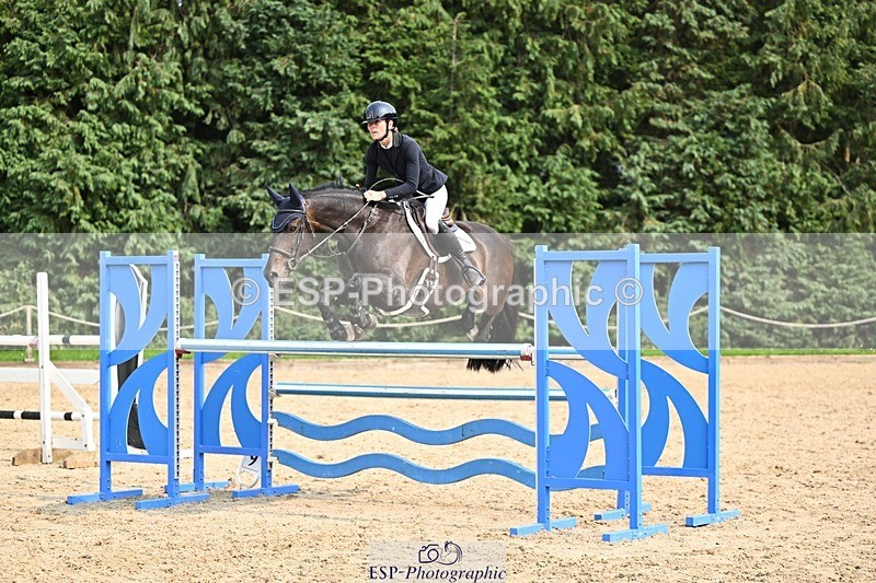 240818-153020-05235 - Cls 12A Snr Foxhunter & 1.20m Open